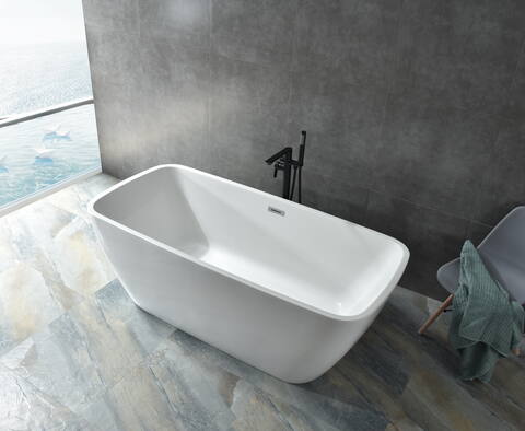 modern rectangular freestanding tub, tapered corner design